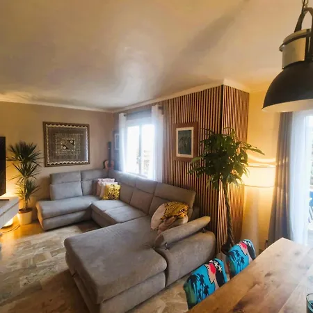 Maison Tiki Tahiti * Alès