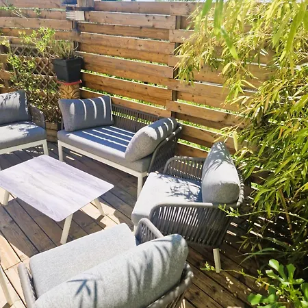 Дом отдыха Maison Tiki Tahiti Алес